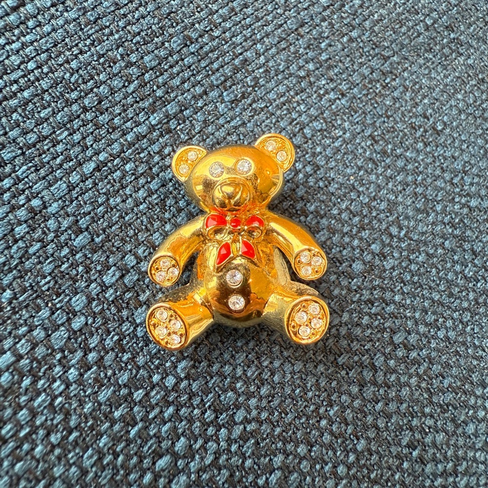 Vintage Signed Monet Gold Tone Rhinestone Enamel Teddy Bear Brooch